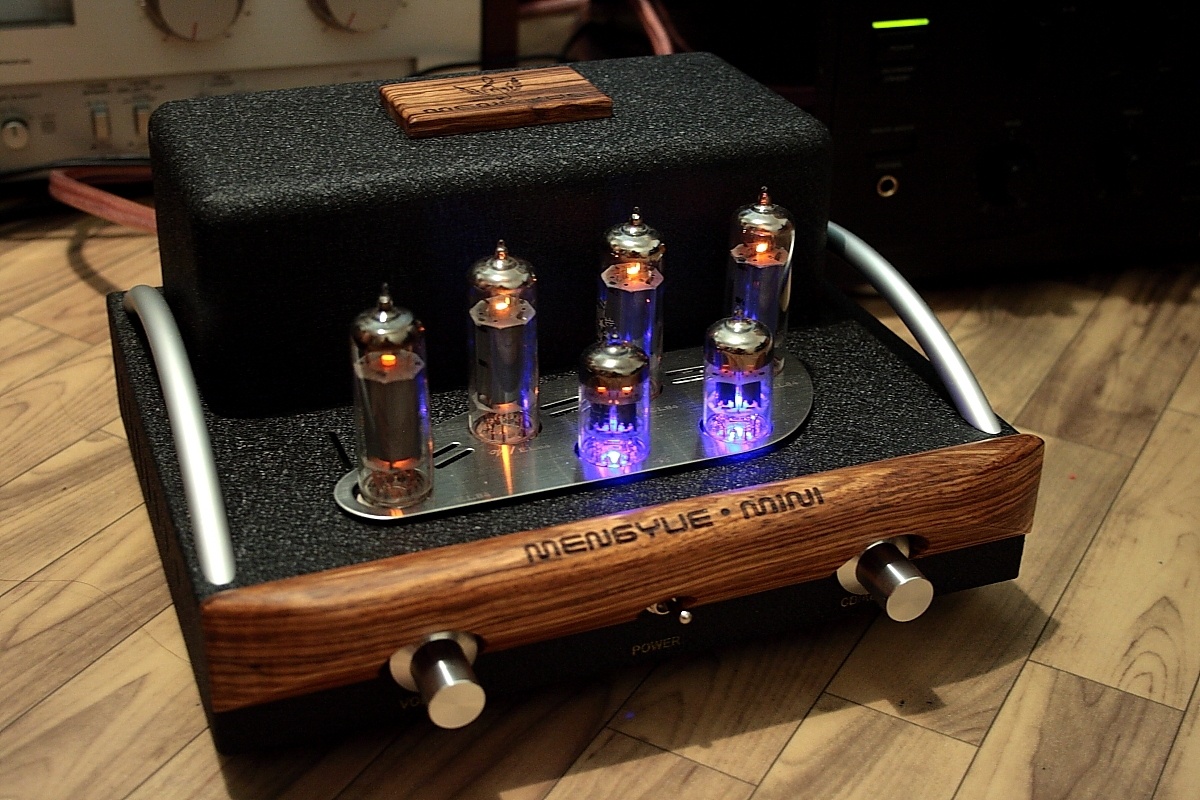 Внешний вид ламповых усилителей - это искусство. s-servis.pro