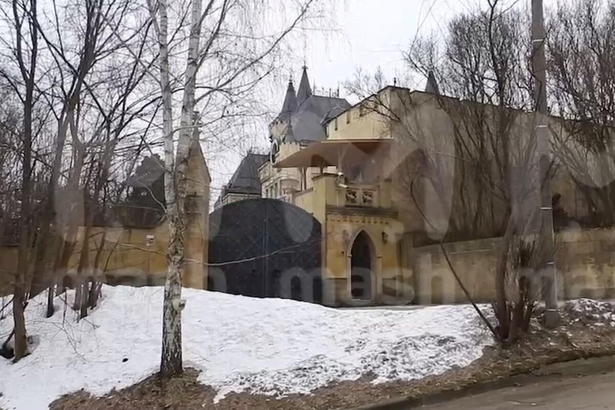    Замок Аллы Пугачевой Telegram-канал Mash