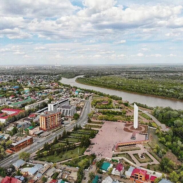 Город на берегу 