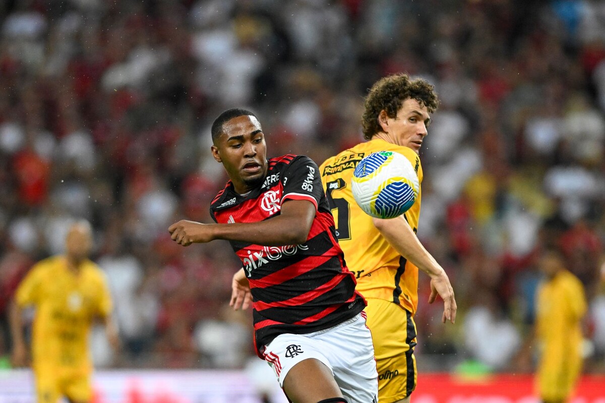    Лорран (на фото слева) / Источник: © Global Look Press/Andre Ricardo/Sports Press Pho