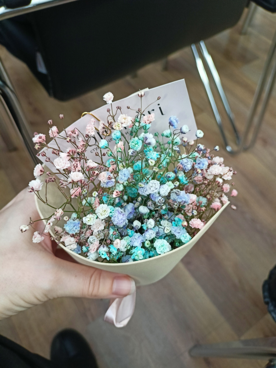 Вот такой замечательный букетик мне достался