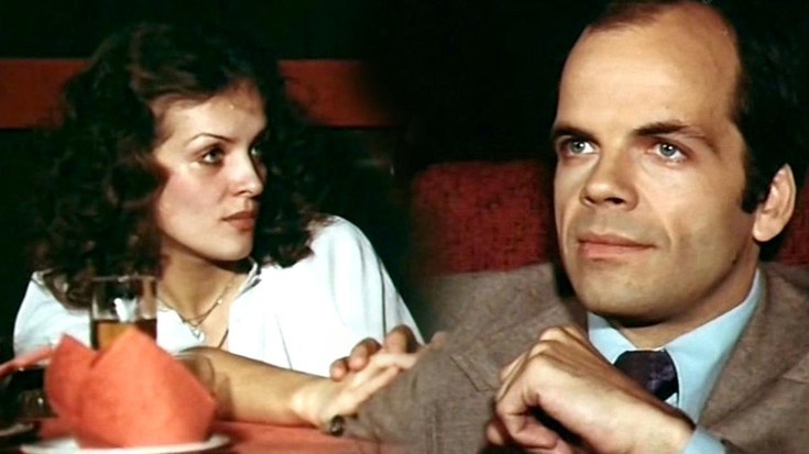 Пролистните изображение, чтобы увидеть следующий кадр из фильма «Братья Рико» (1980)