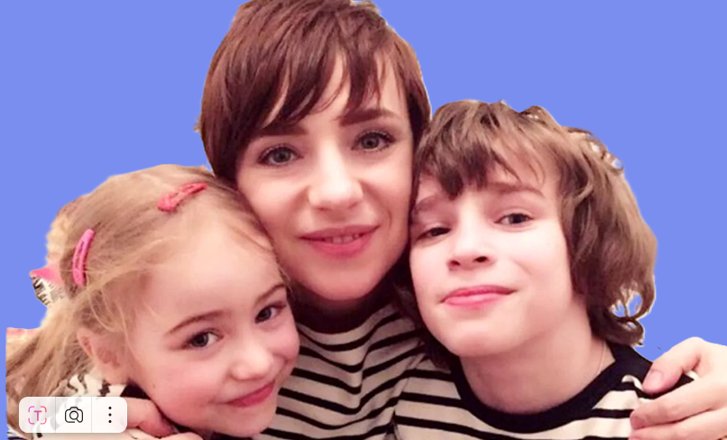 Тутта Ларсен с Марфой и Лукой