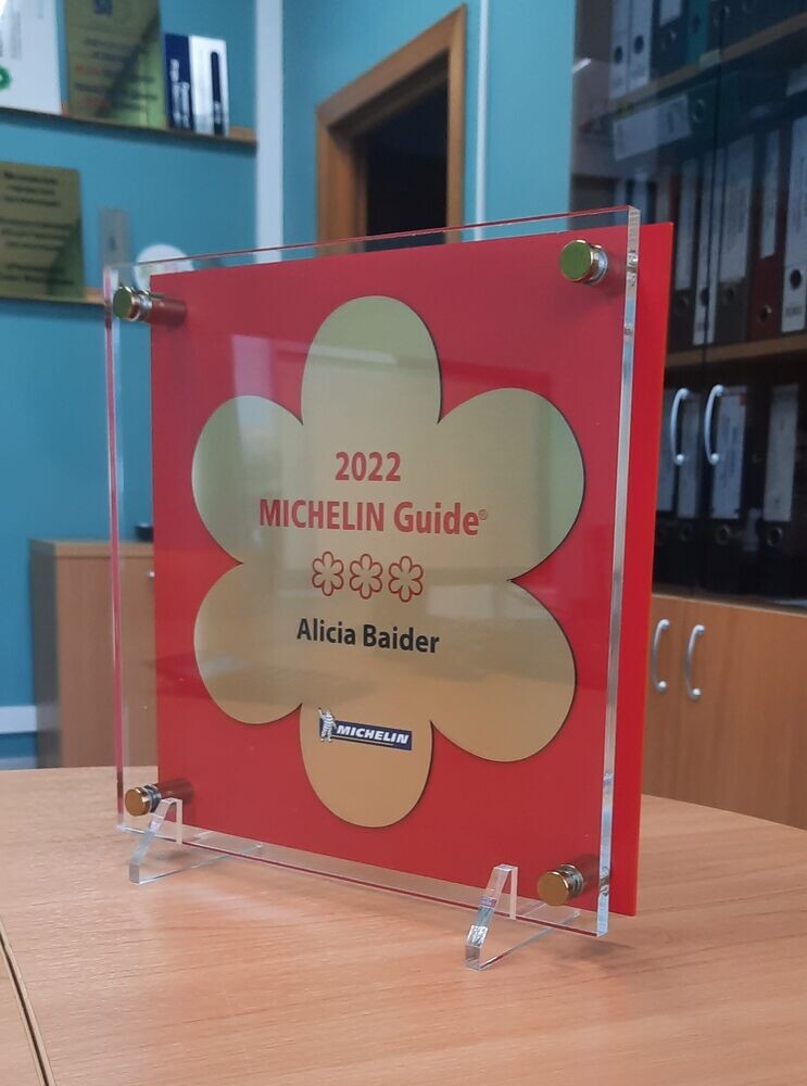 Награда трех звезд Мишлен!