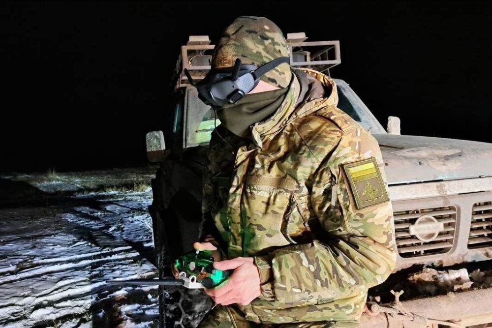 Выход «Солиста»: в зоне СВО испытывается новый комплекс для пехоты. Это гибрид БПЛА и корректируемого боеприпаса с твердотопливным реактивным двигателем, источник – Телеграм-канал Военкор Астрахань