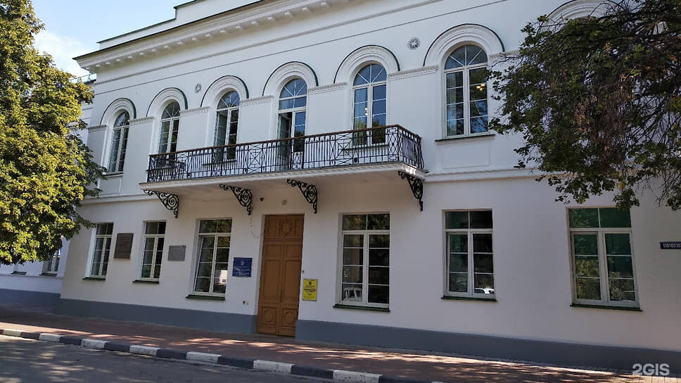    В УлГУ заявляют, что будущее музучилища полностью зависит от заказа регионального минкульта.