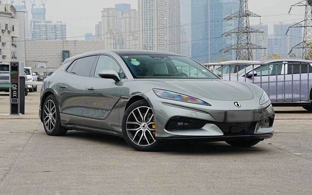 Denza Z9 GT (Фото: Dongchedi)