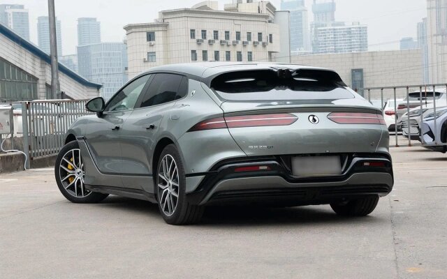 Denza Z9 GT (Фото: Dongchedi)