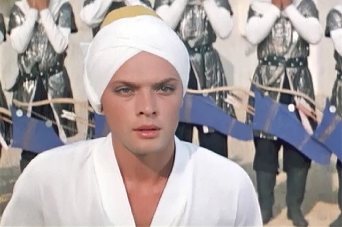    21-летний Борис Быстров в роли Алладина (1966 г.).