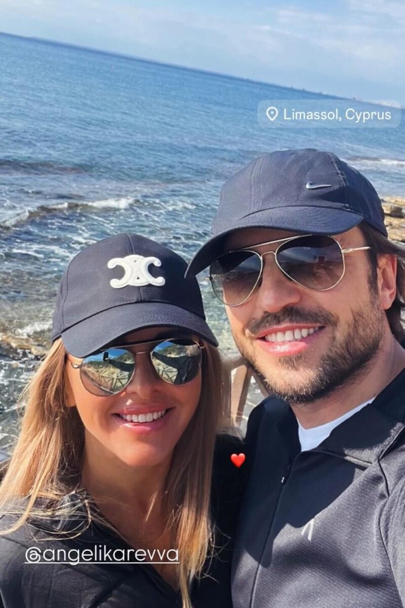    Александр Ревва с женой Соцсети