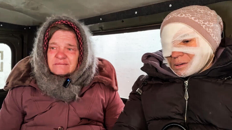     Десантники эвакуировали в тыл мирных жителей освобожденного Николаево-Дарьина Министерство обороны РФ