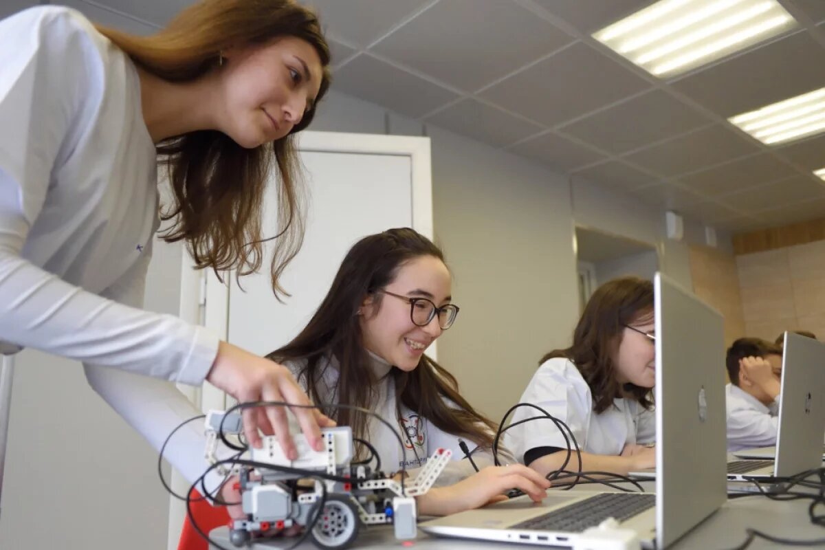    Сегодня дополнительному образованию детей уделяется большое внимание.