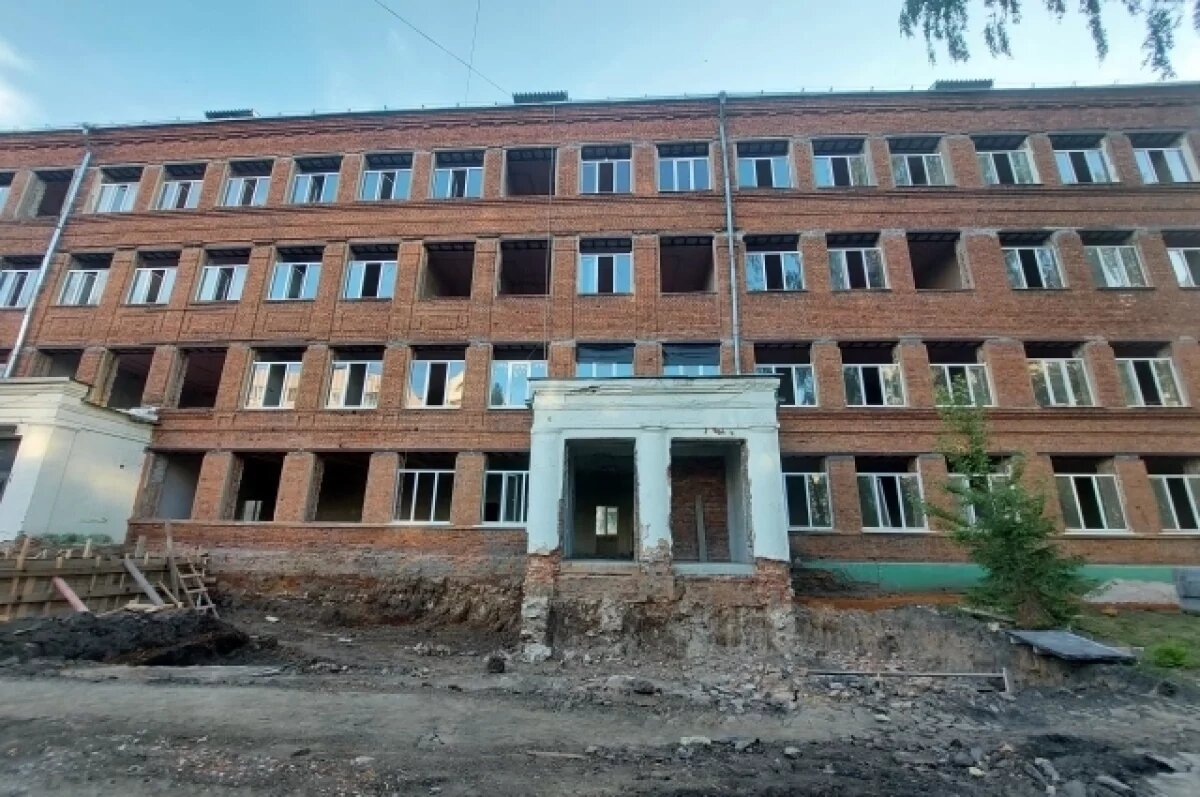    Капремонт двух школ в Омске под угрозой срыва сроков