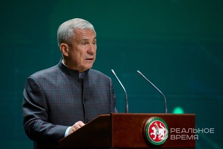 В Татарстане увеличены размеры именных научных премий, сообщил Рустам Минниханов. Динар Фатыхов / realnoevremya.ru