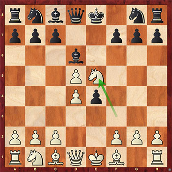 Позиция после 1. e4 e5 2. Nf5 d5 3. exd5 Bd6 4. d4 e4 5. Ne5