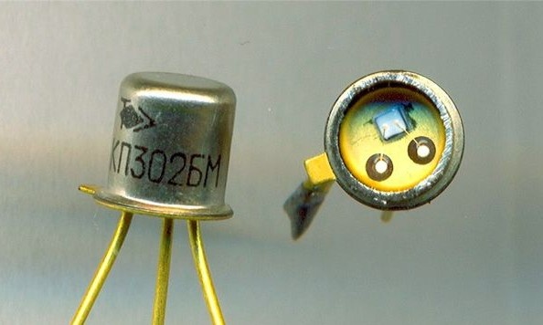 Справочная информация по перечню и количеству содержания драгоценных металлов в изделии: Транзистор КП302БМ УХЛ 2.

Данные взяты из открытых источников: документации к изделию, формуляров, технической литературы, нормативной документации.

Приводится точная масса содержания драгметаллов: золота, серебра, платины и металлов платиновой группы (МПГ) на единицу изделия в граммах.

Золото : 0,0078813

Серебро : 0

Платина : 0

МПГ : 0