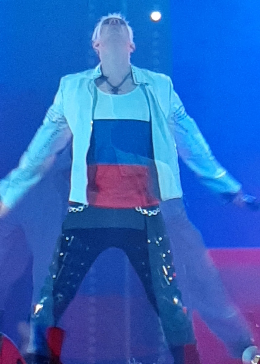 Фото с концерта в Казани 