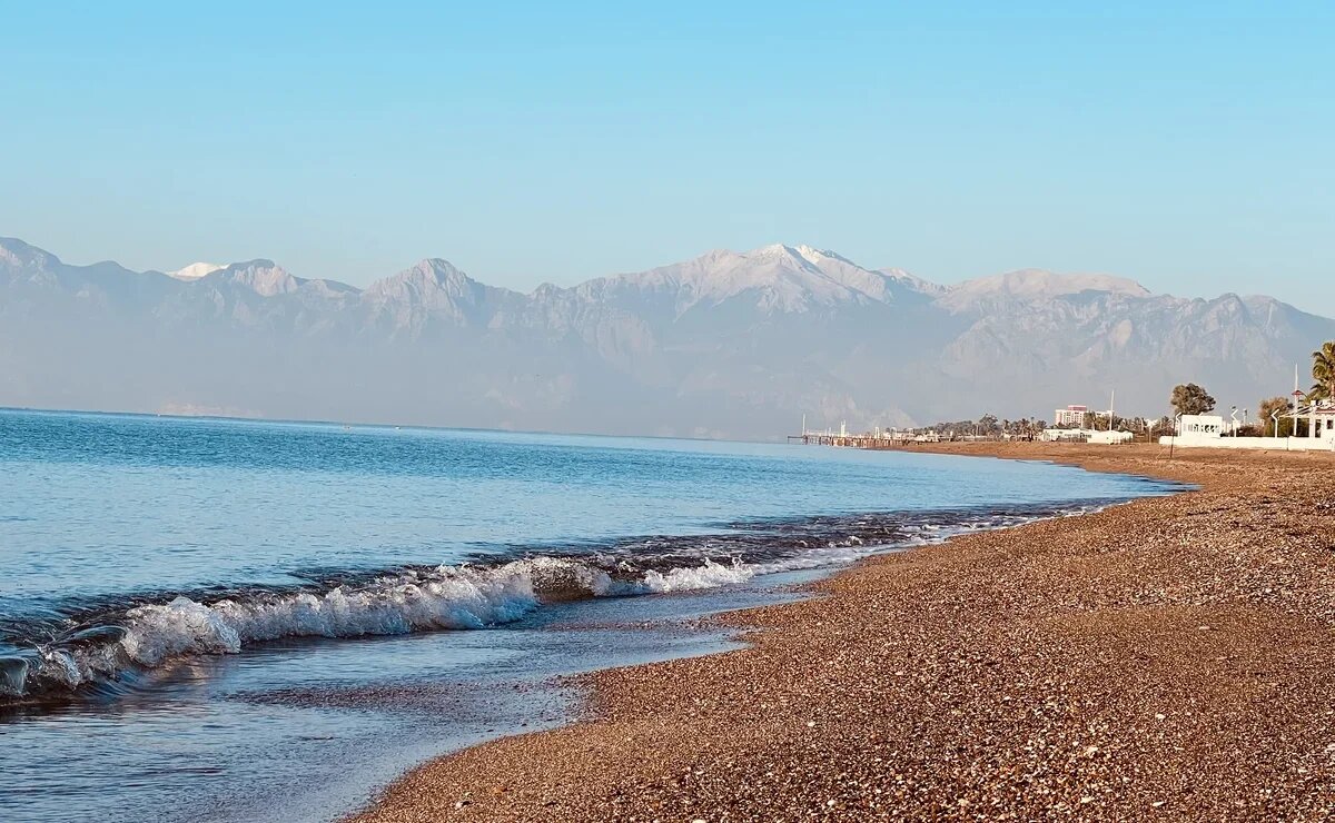    Январь 2025 года показал очередное падение турпотока в зимнюю Анталью