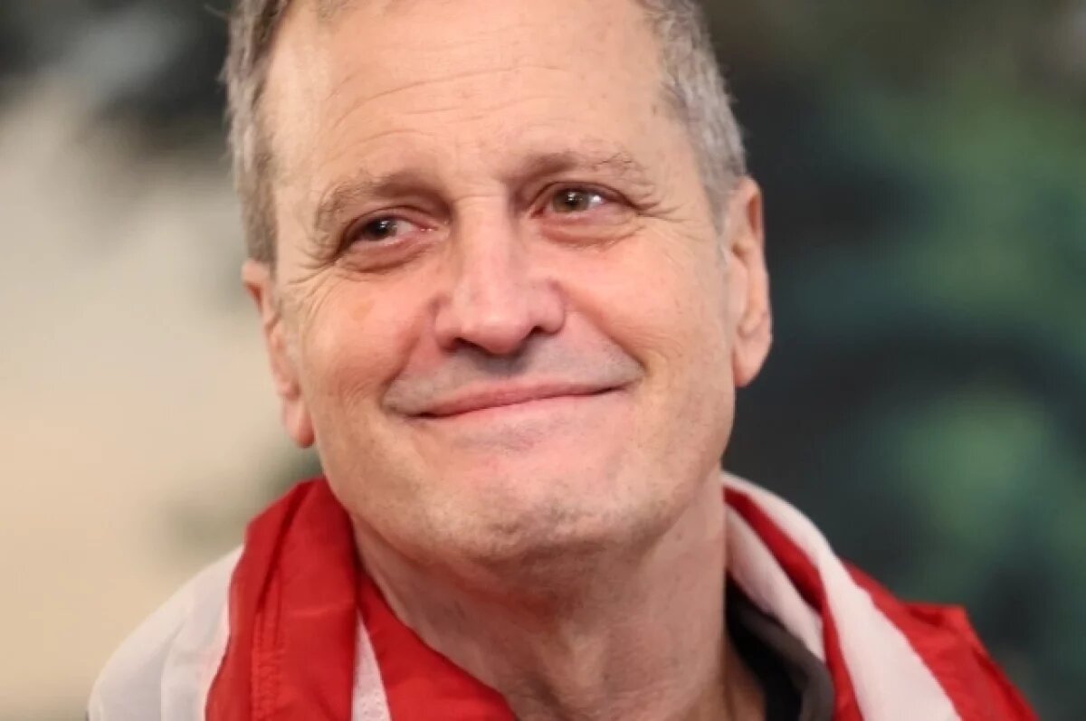    Фогель отметил великодушие Путина, который помиловал его