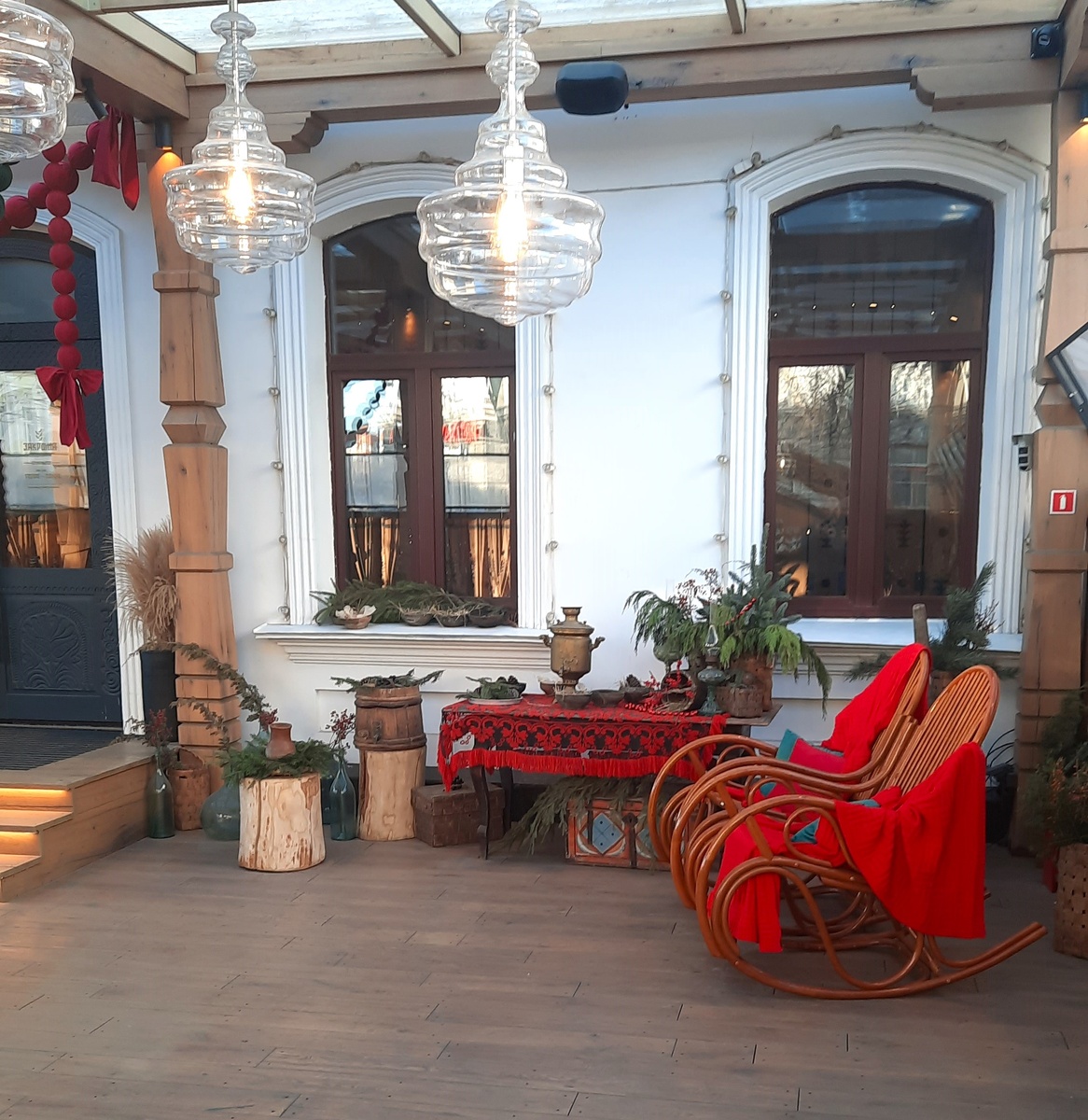 Кресла, стол и др