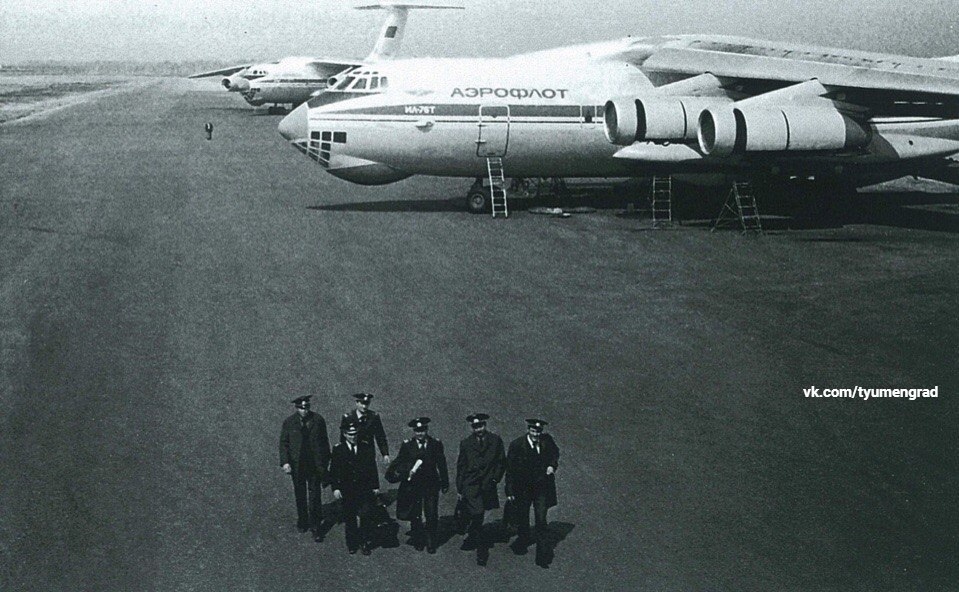 Стоянки Ил-76 в Рощино