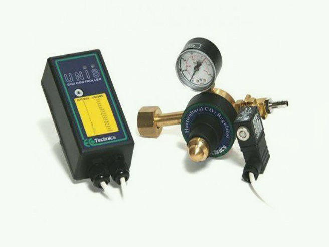 Unic  прибор для проверки и регулирования концентрации CO2      