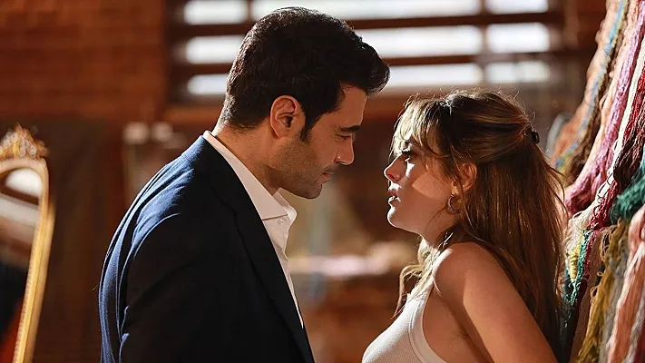 Кадр из сериала "Гюльджемаль"