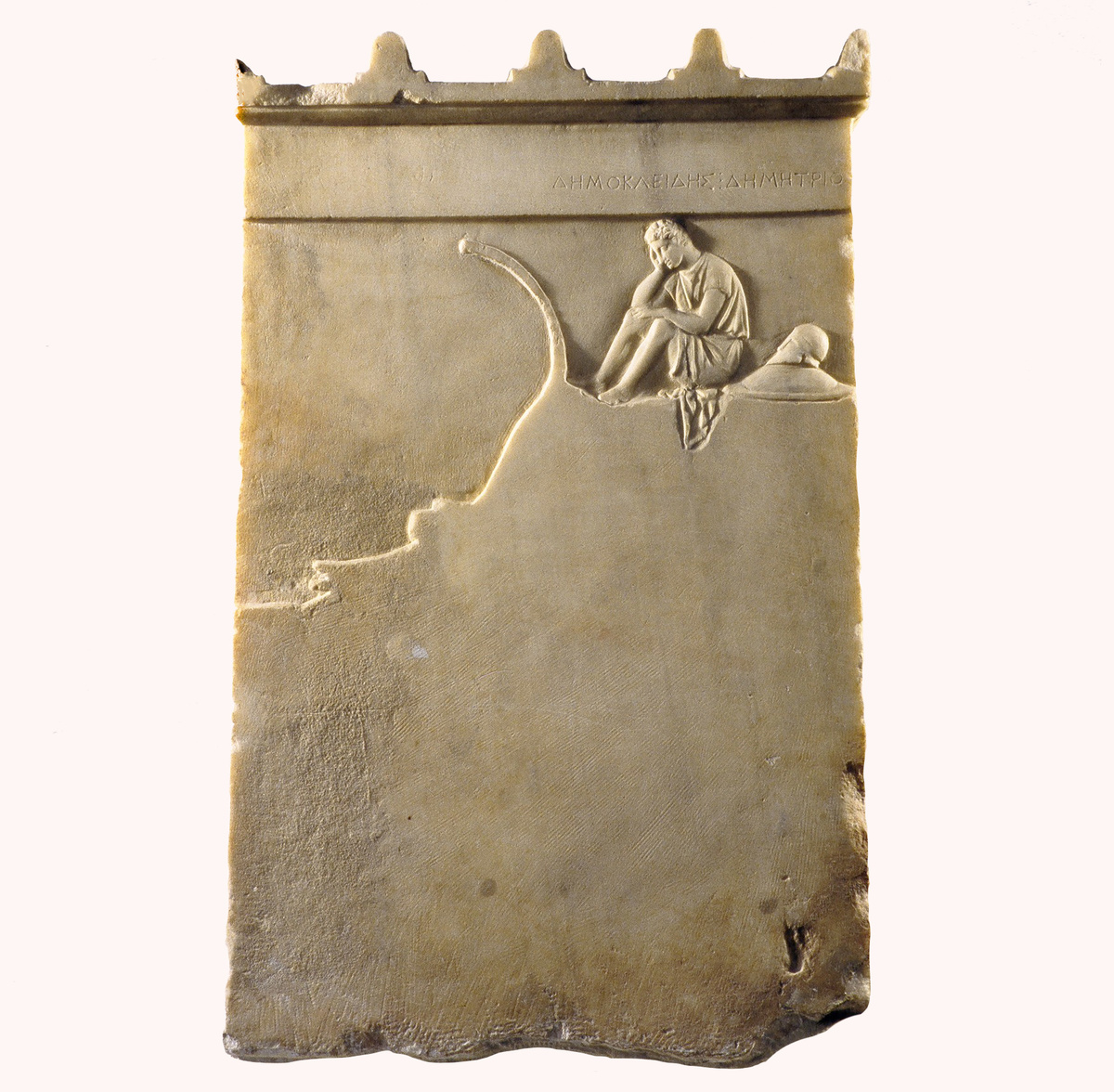 Надгробная стела Демоклида. IV в. до н. э. Национальный археологический музей Афин. Фото: Wikimedia Commons.