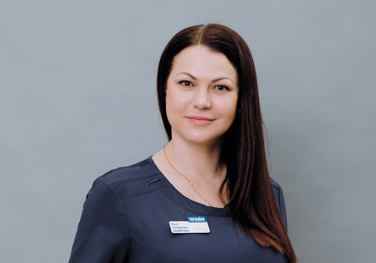 Ольга Геннадьевна специализируется на лечении на брекет-системах, элайнерах и детских пластинах. 