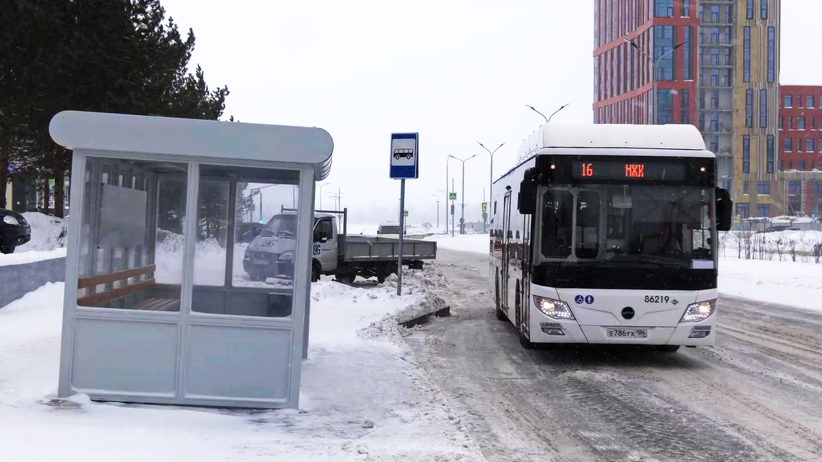    В Нижневартовске обновили остановки