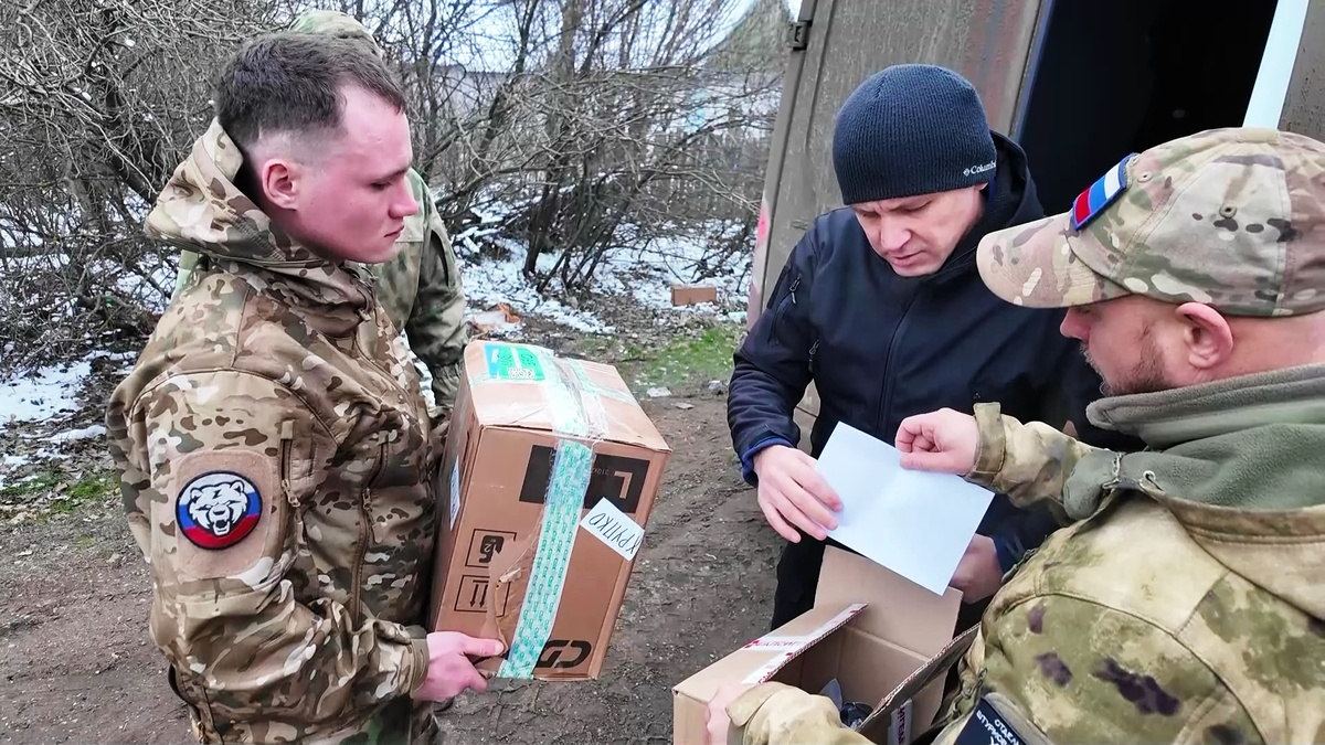    В зону СВО доставили большой груз из Югры