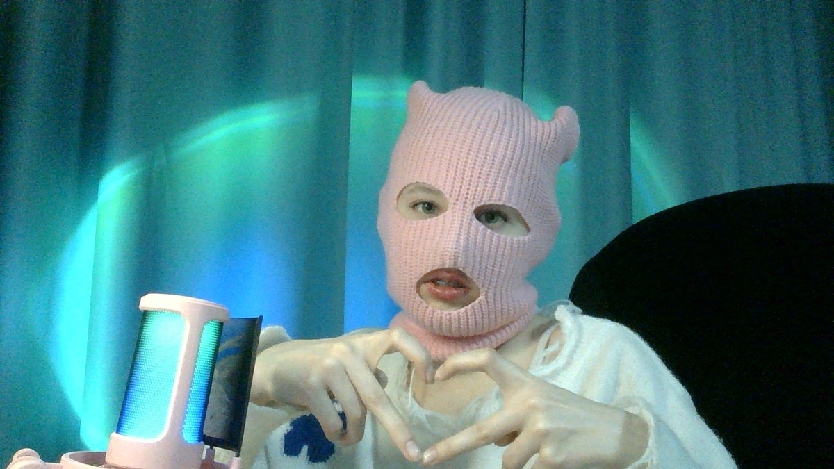 Твич канал: Sakura_Miwka