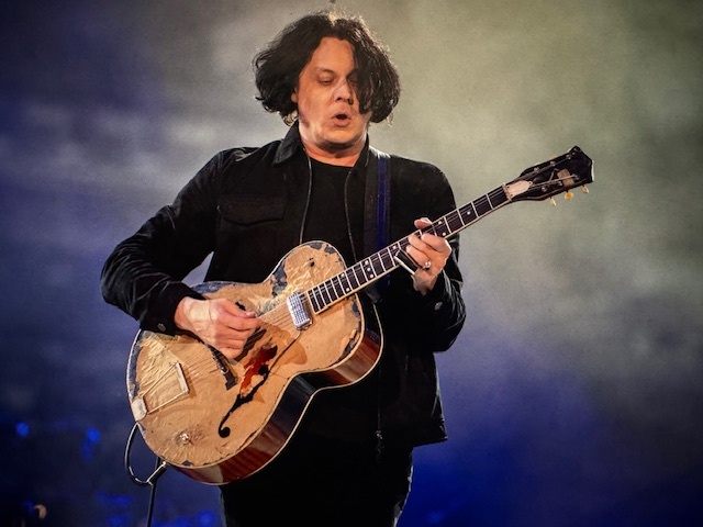 JACK WHITE: «Я НЕ ОТЛЫНИВАЮ»