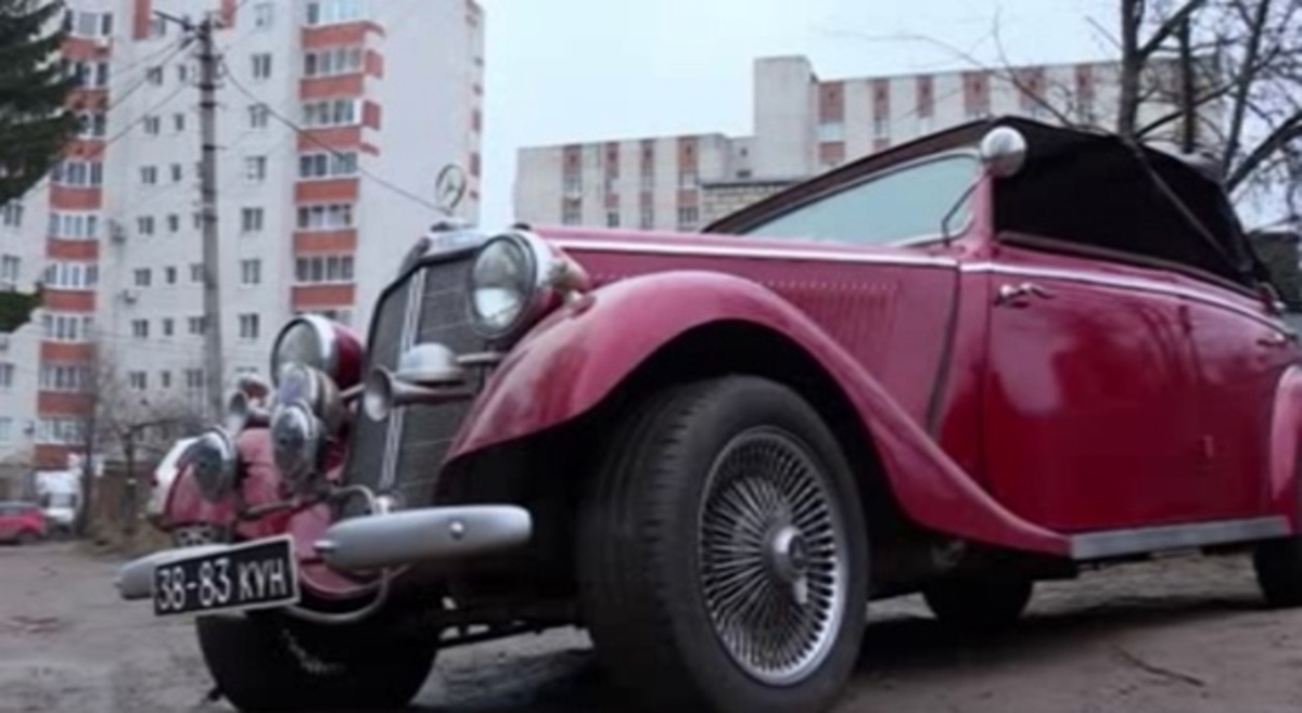    Das ist мерин: житель Курска восстановил раритетный автомобиль прошлого века