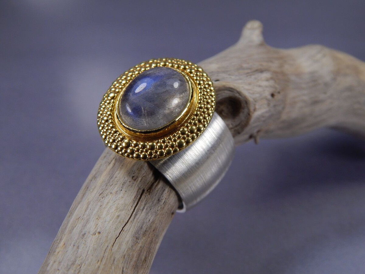 Кольцо Ферреоль.