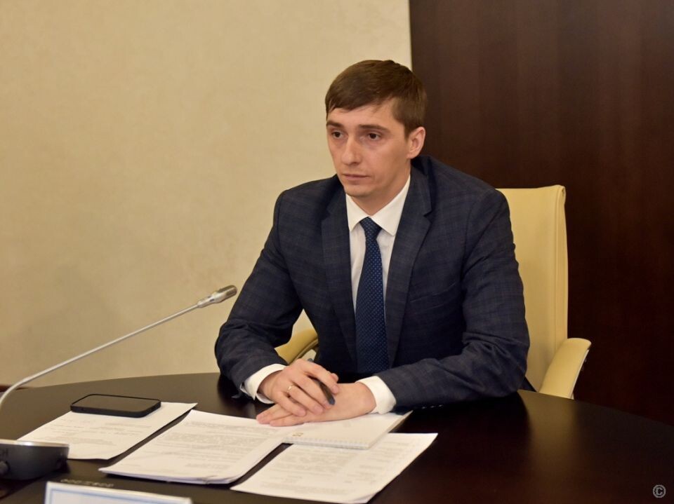    Заседание по вопросу строительства дома на Партизанской, 76. Источник: barnaul.org