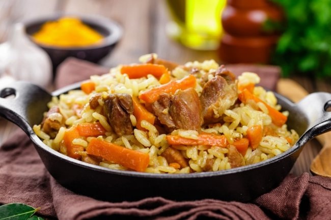    Мы предлагаем вам пошаговый рецепт плова из свинины, который сопровождён красочными фотографиями, чтобы процесс приготовления был ещё проще.