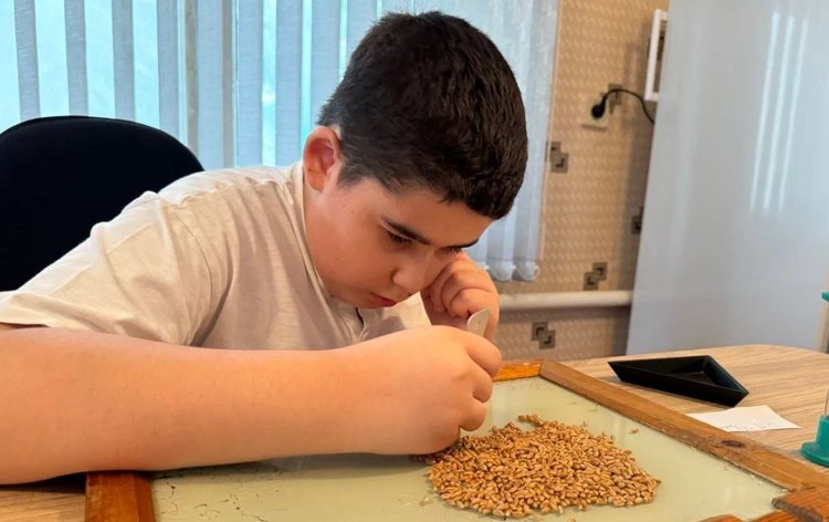     Как семена детей к агронауке ведут
