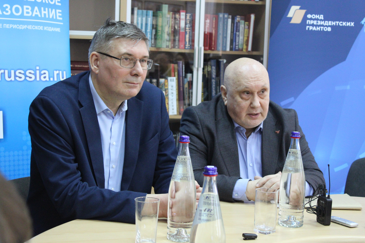 Владимир савичев и Юрий Николаев