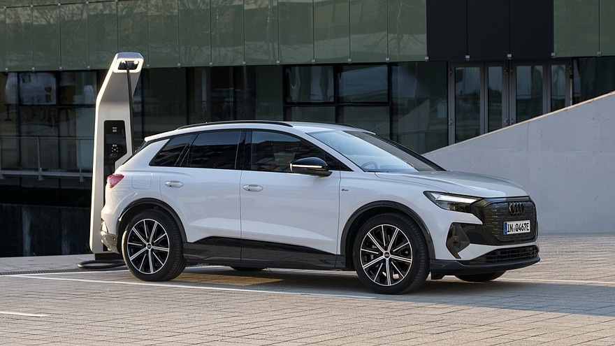    На фото: Audi Q4 40 e-tron