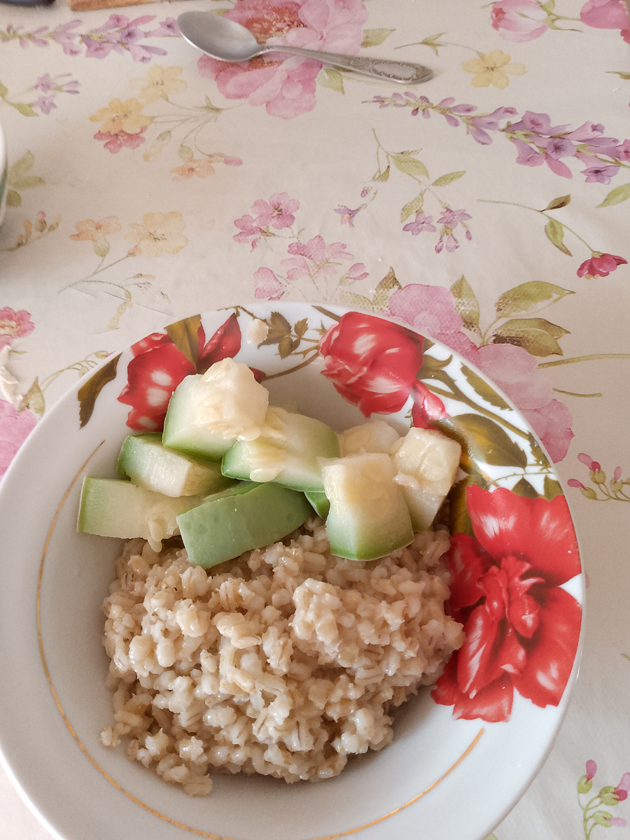 Вот так выглядит мой обед.