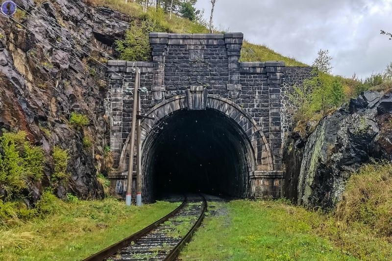 Иду 80 км пешком по рельсам Кругобайкальской ЖД: Шумиха-Уланово