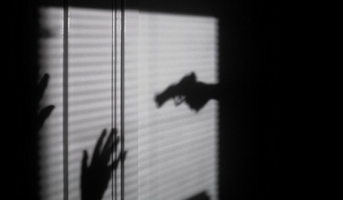     Угроза оружием. Источник: unsplash.com Автор фото: Владлена Гавриленко