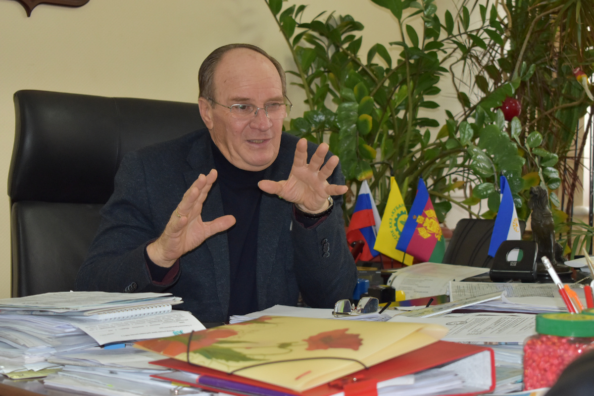 Владимир Короткин: "Мы имеем патент на КС 135 МВ, и я отвечаю за качество этого гибрида и его потенциал". 