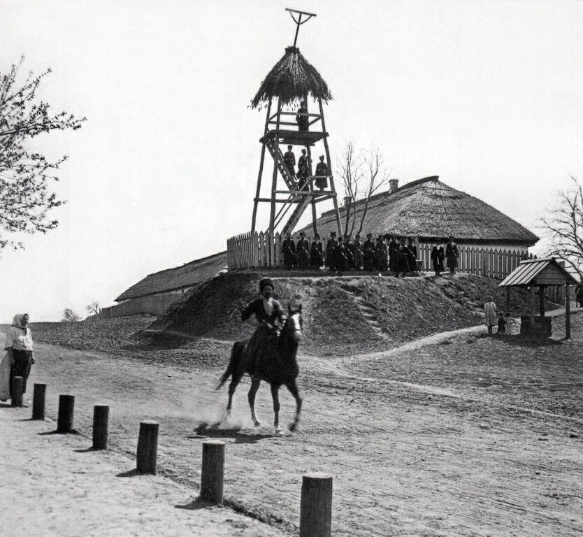 Казачий пост на берегу Кубани