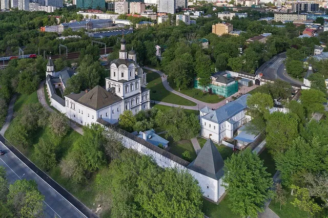 © commons.wikimedia.org
Спасо-Андронников монастырь в Москве