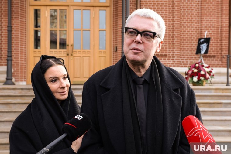 По словам родственников — Александра и Екатерины Стриженовой (на фото), это не медийное событие, но и не закрытое. Фото: Роман Наумов © URA.RU