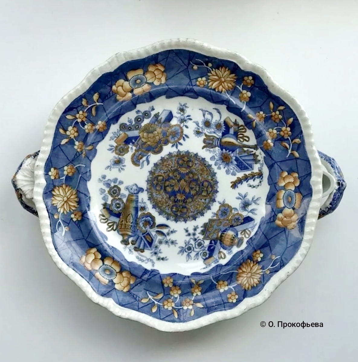 Тарелка-грелка (термотарелка). Spode. Великобритания. 1820. Фаянс. Диаметр 25 см. 