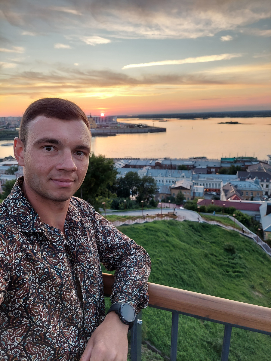 Вид на Стрелку-место слияния Оки и Волги.