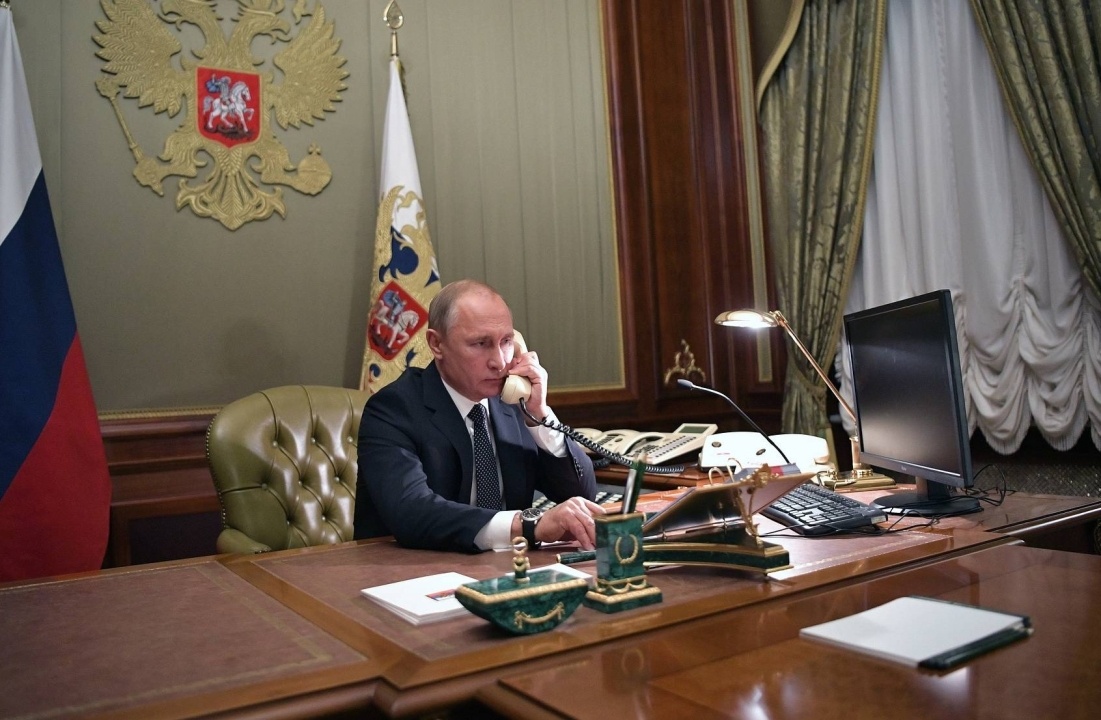    Путин провел телефонный разговор с президентом переходного периода САР